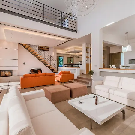 Filerimos Oasis Villa *