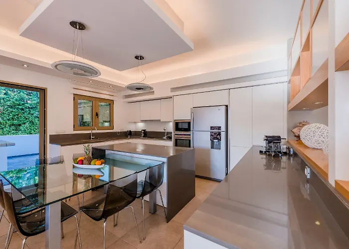 Filerimos Oasis Villa *